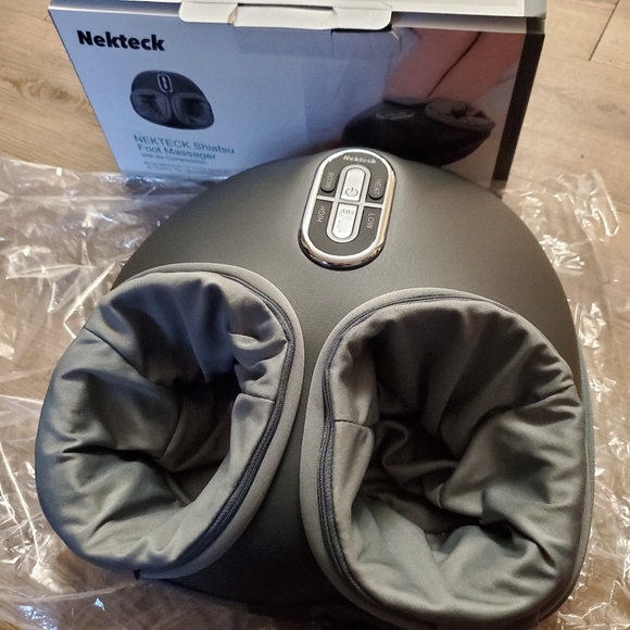 Nekteck Shiatsu Foot Massager - Picture 1 of 16